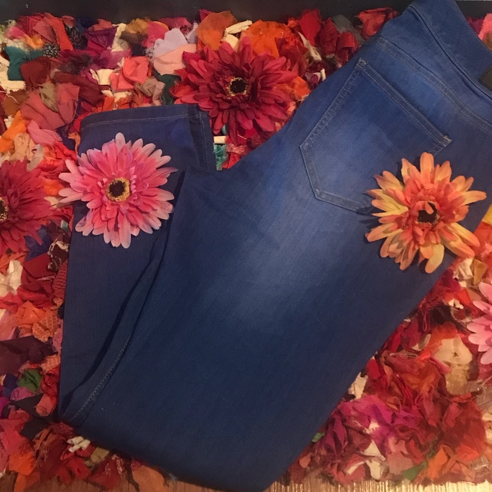 Used Celebrity super skinny pink jeans